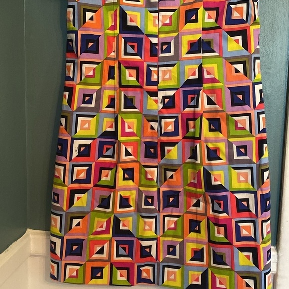 Trina Turk women’s dress- size 4 - bright colors - geometric print - Picture 9 of 10